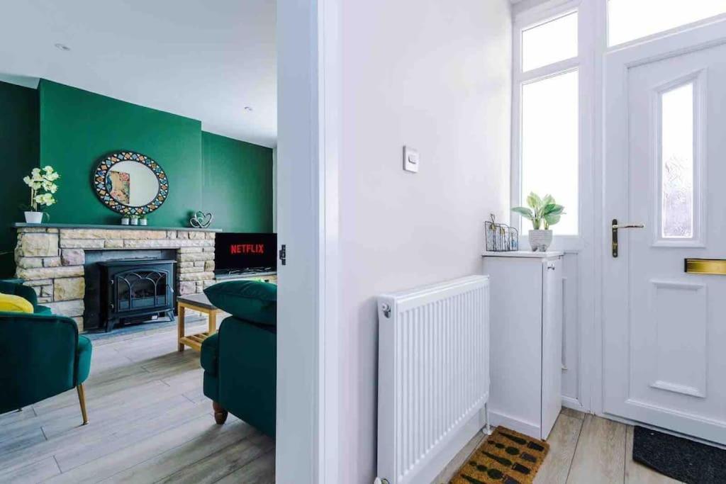 Sandileigh House By Yourstays - Luxurious 3 Bedroom House In Altrincham Extérieur photo